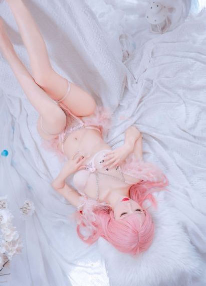 年轻的女教师_DVD电影完整版在线观看